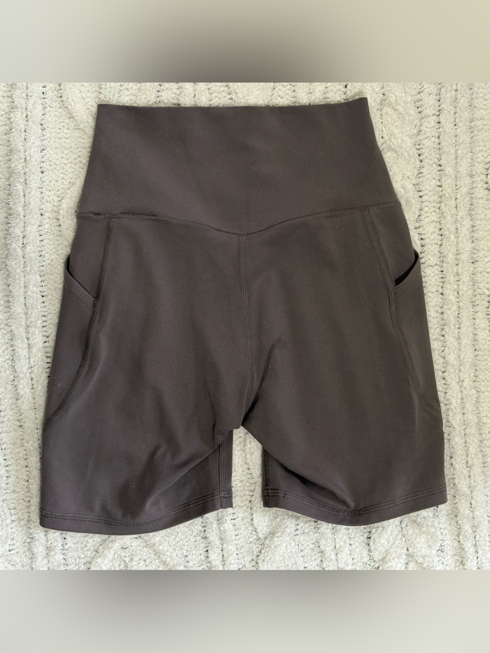Uniqlo AIRism Soft Biker Shorts Brown Gray Pockets XXS - Picture 6 of 9